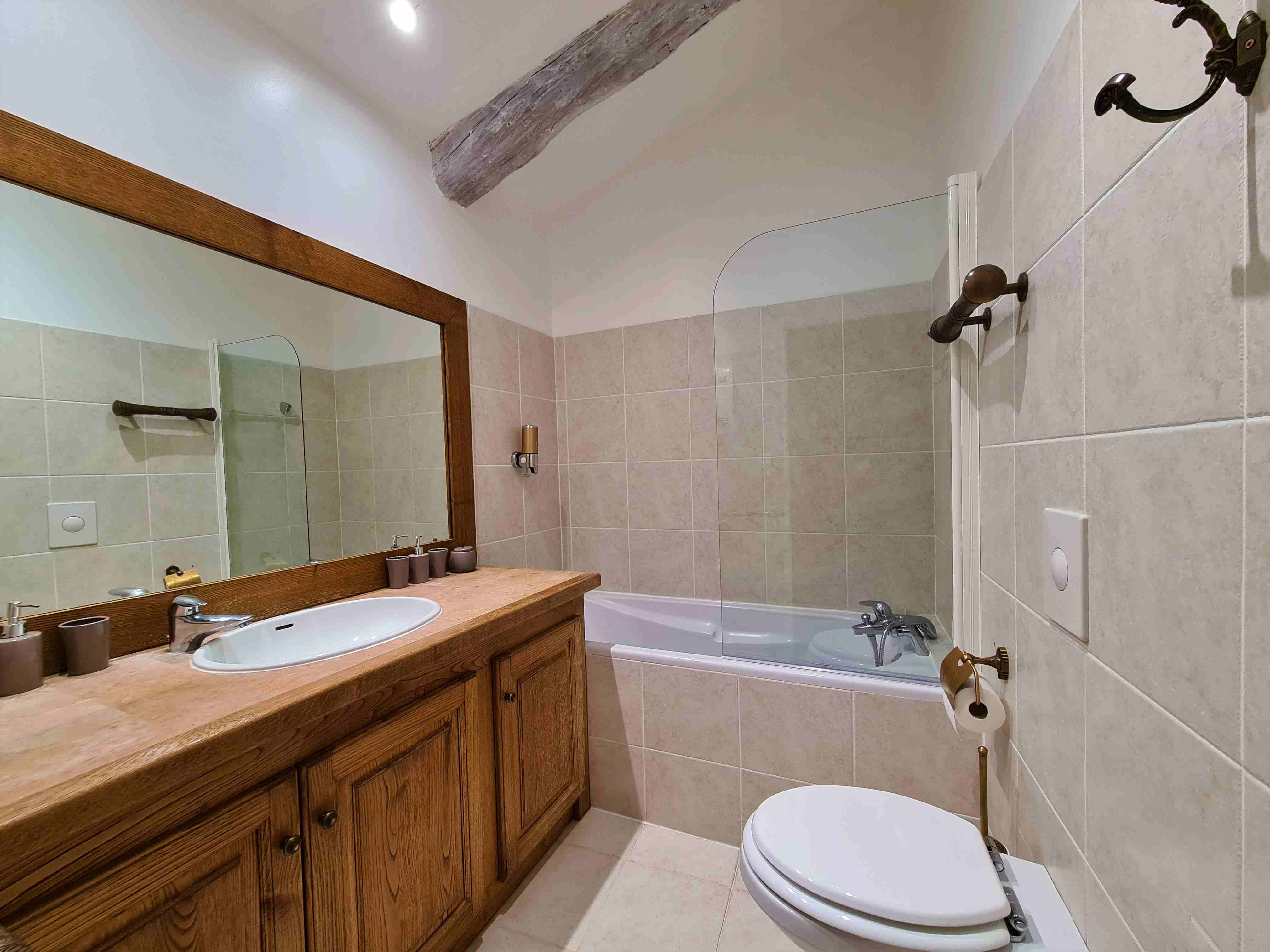 salle de bain balinaise Chateau de Murviel